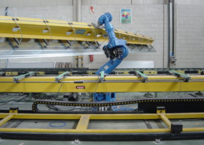 Manipulación con robot de paneles de hasta 12m de largo